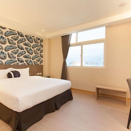 Tc Hotel - Hualien Zhongxiao Kültér fotó