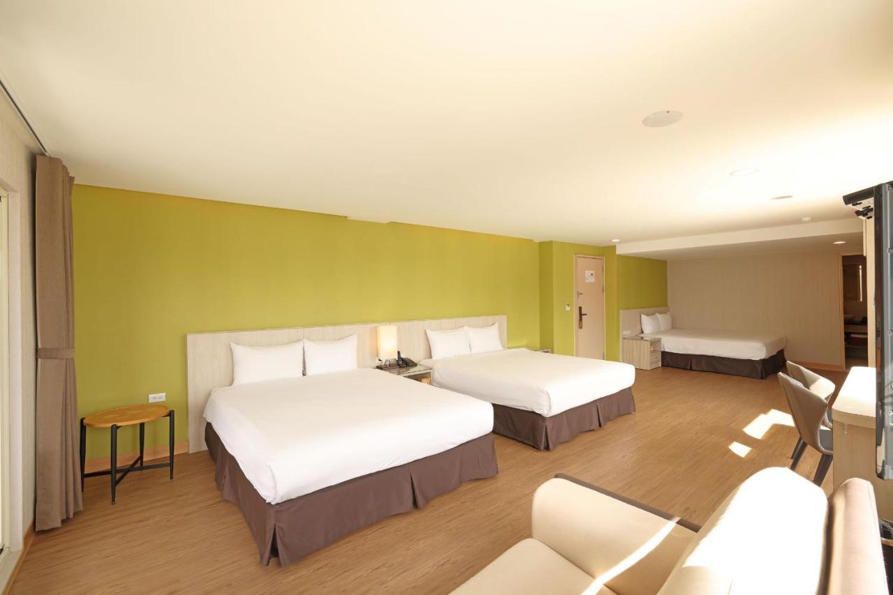 Tc Hotel - Hualien Zhongxiao Kültér fotó