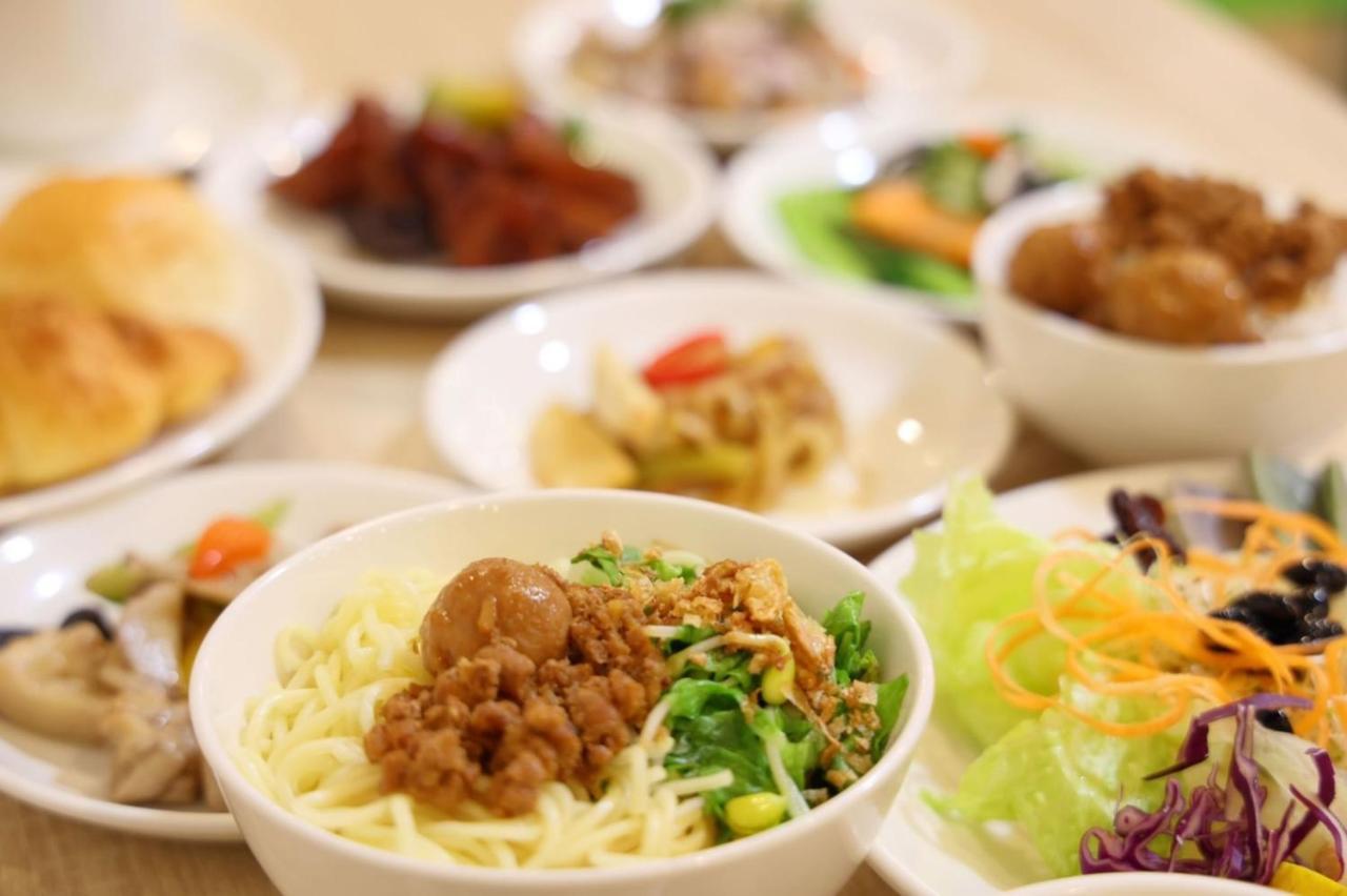 Tc Hotel - Hualien Zhongxiao Kültér fotó