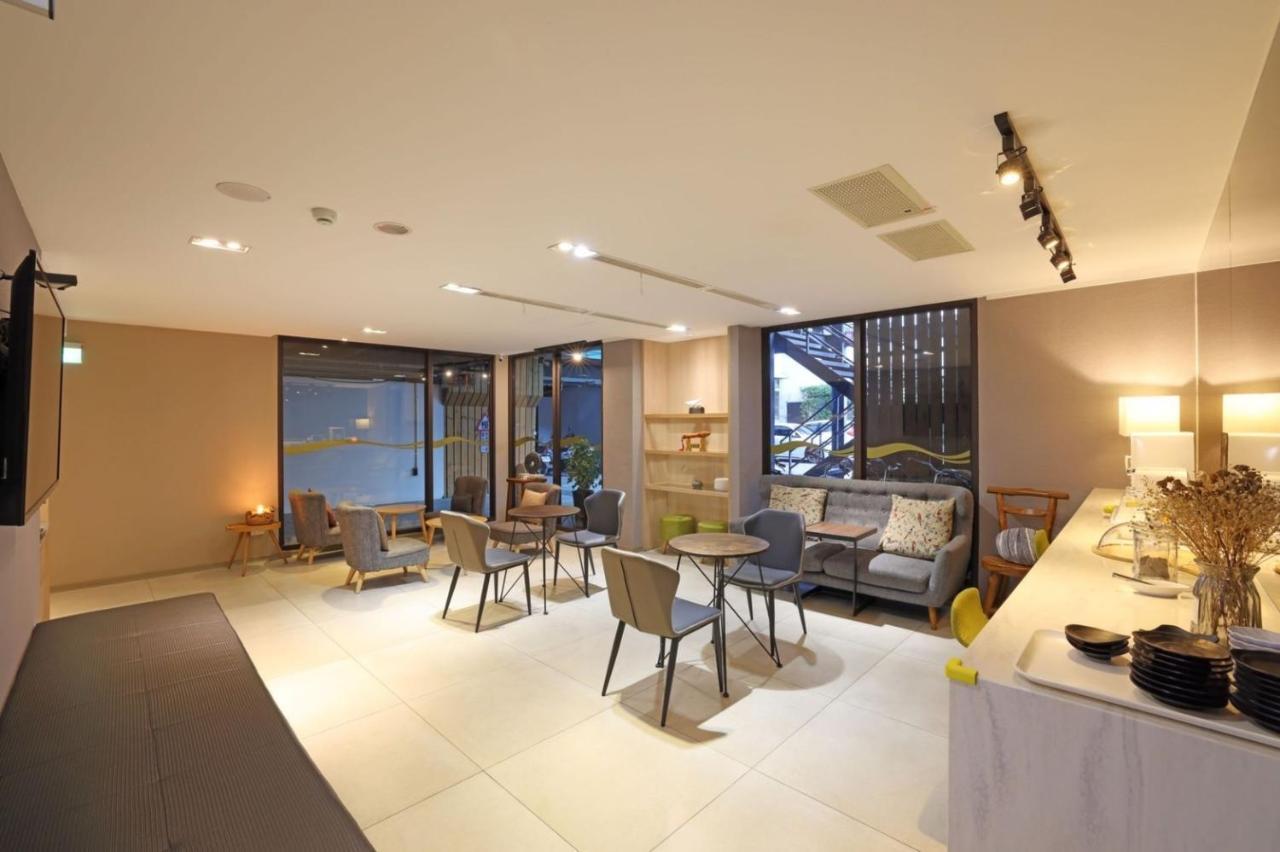 Tc Hotel - Hualien Zhongxiao Kültér fotó