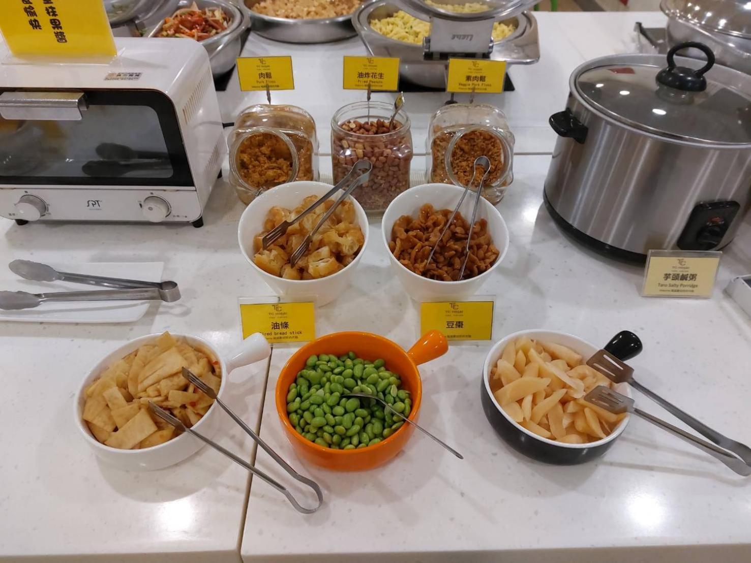 Tc Hotel - Hualien Zhongxiao Kültér fotó